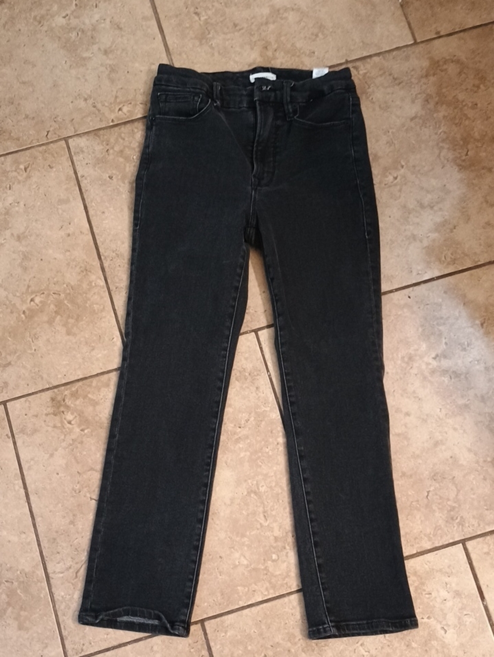 Good American Black Straight Leg Jeans